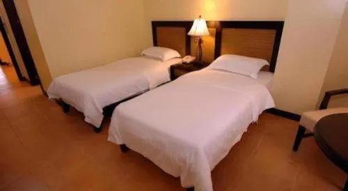 Planta Centro Bacolod Hotel & Residences