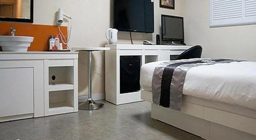 Bed in Novalus Tourist Hotel