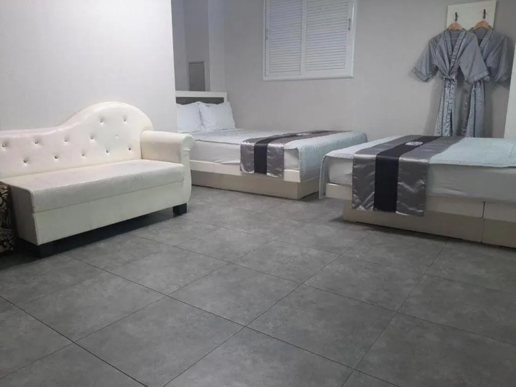 Novalus Tourist Hotel