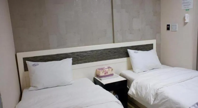 Bed in Novalus Tourist Hotel