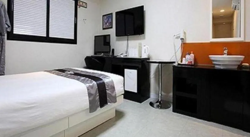Bed in Novalus Tourist Hotel