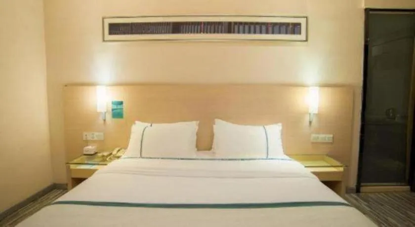 Bed in City Comfort Inn Liuzhou Beique Road Huang Village