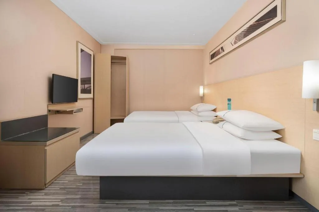 Bed in City Comfort Inn Liuzhou Beique Road Huang Village