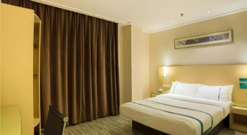 Bed in City Comfort Inn Liuzhou Beique Road Huang Village