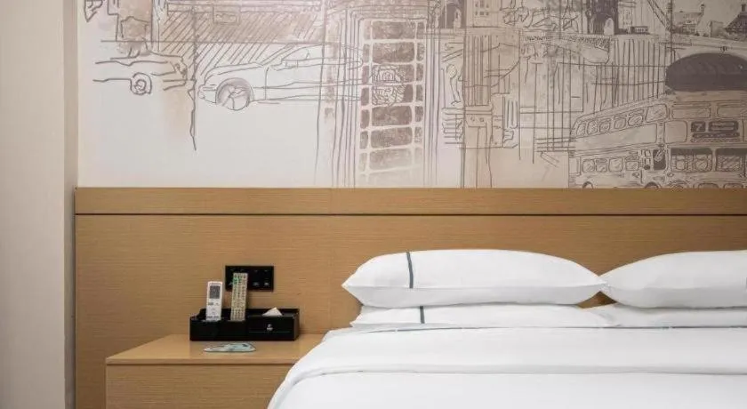 Bed in City Comfort Inn Liuzhou Beique Road Huang Village