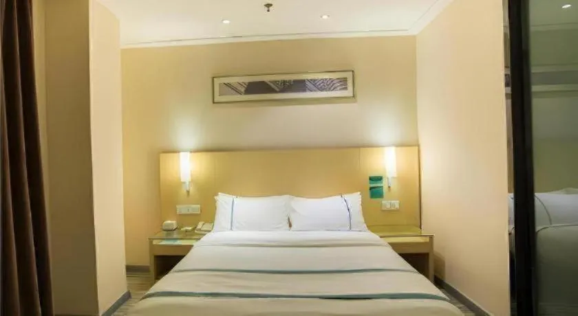 Bed in City Comfort Inn Liuzhou Beique Road Huang Village