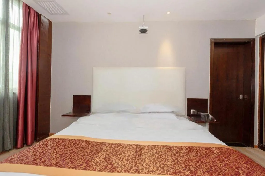 Bed in Xiamen Blue Peninsula Hotel