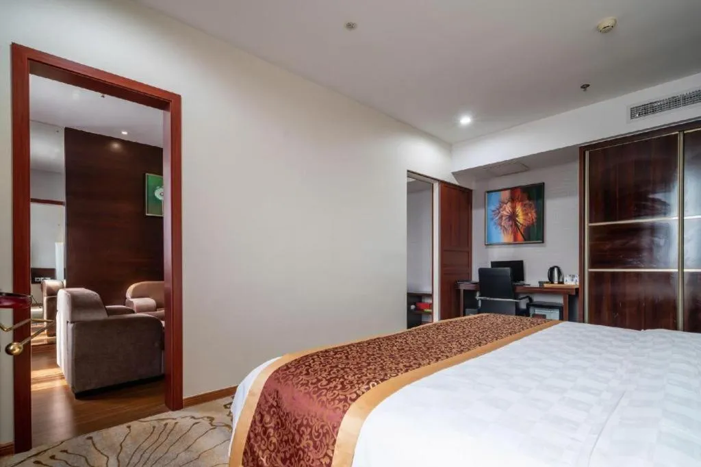 Bed in Xiamen Blue Peninsula Hotel