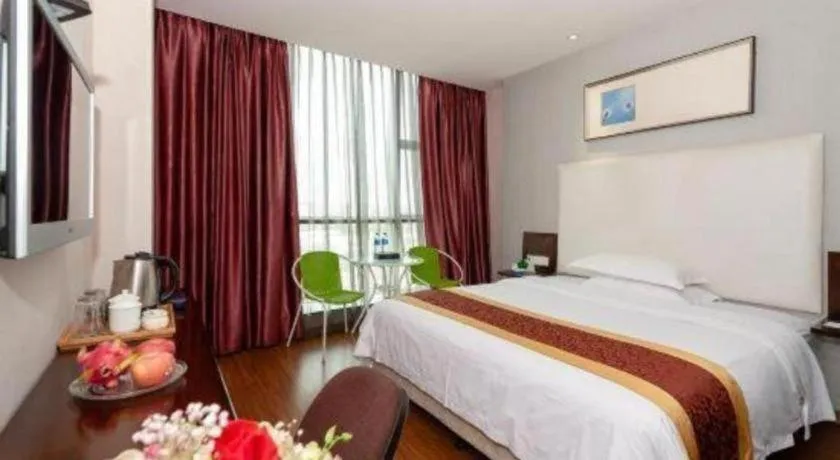 Bed in Xiamen Blue Peninsula Hotel