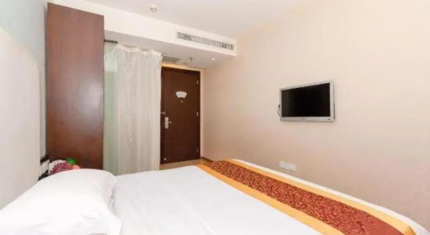 Bed in Xiamen Blue Peninsula Hotel