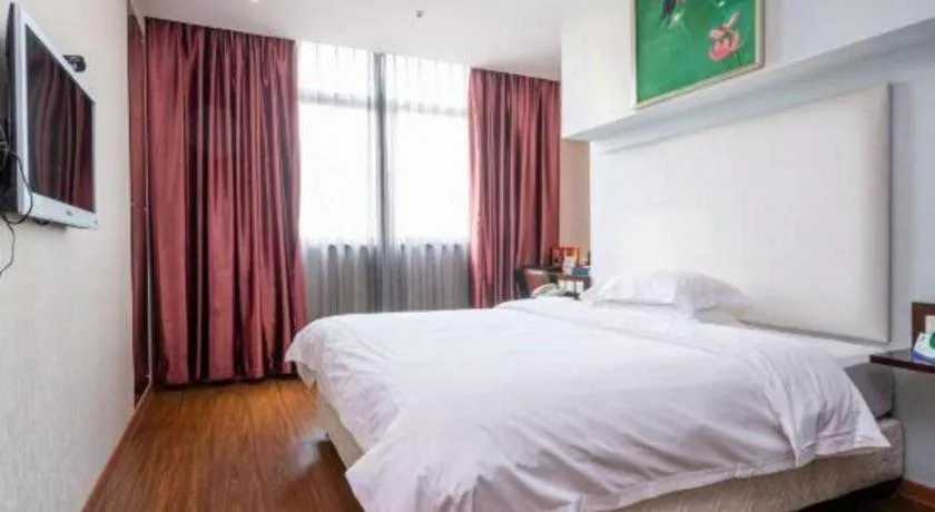 Bed in Xiamen Blue Peninsula Hotel