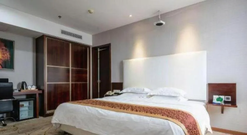 Bed in Xiamen Blue Peninsula Hotel