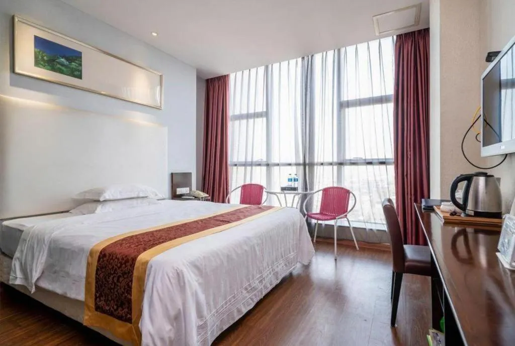 Bed in Xiamen Blue Peninsula Hotel