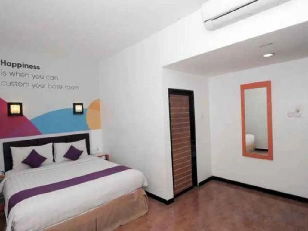 Bed in Oriza Hotel Surabaya