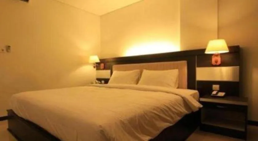 Bed in Zahra Syariah Hotel Kendari