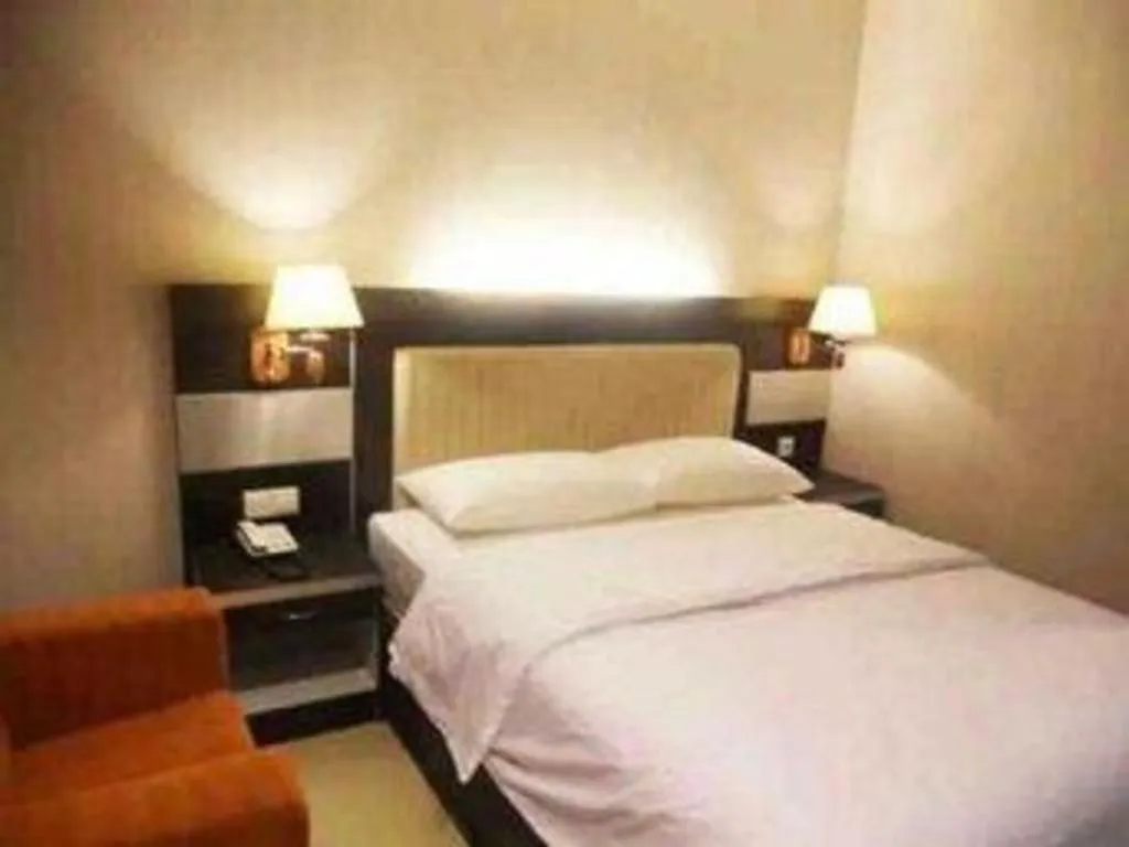 Bed in Zahra Syariah Hotel Kendari