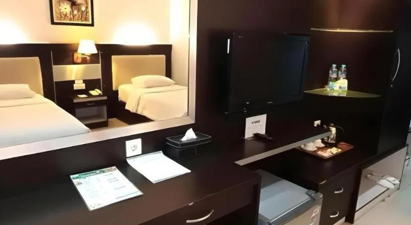 Bed in Zahra Syariah Hotel Kendari