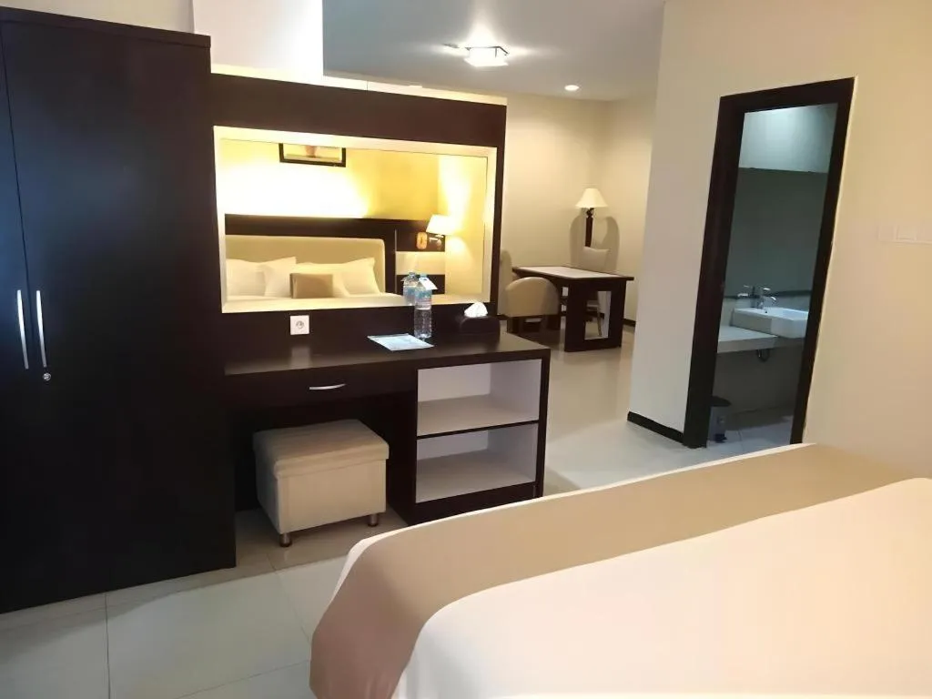 Bed in Zahra Syariah Hotel Kendari