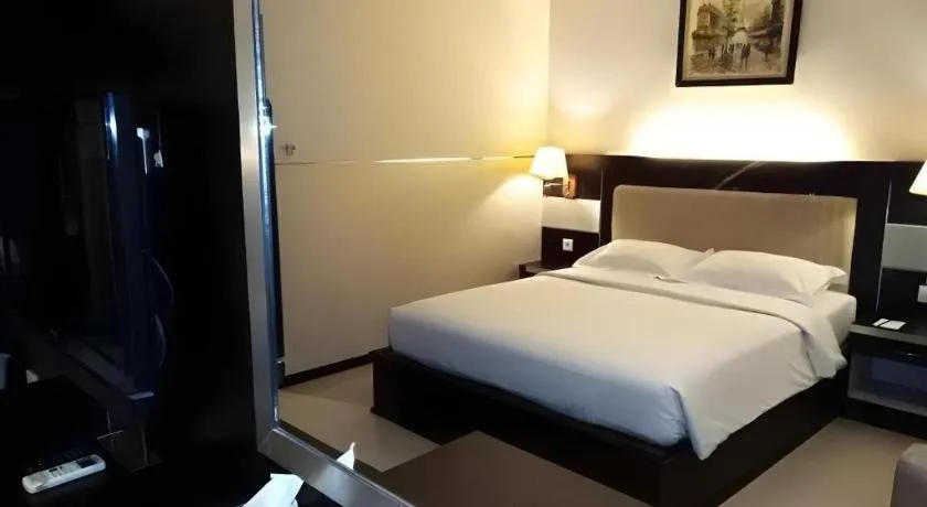 Bed in Zahra Syariah Hotel Kendari