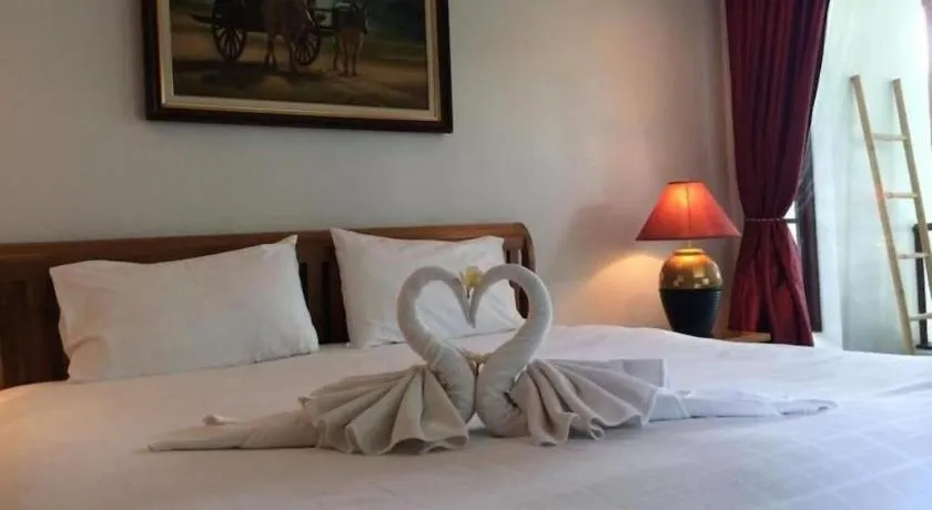 Bed in Chada Thai House