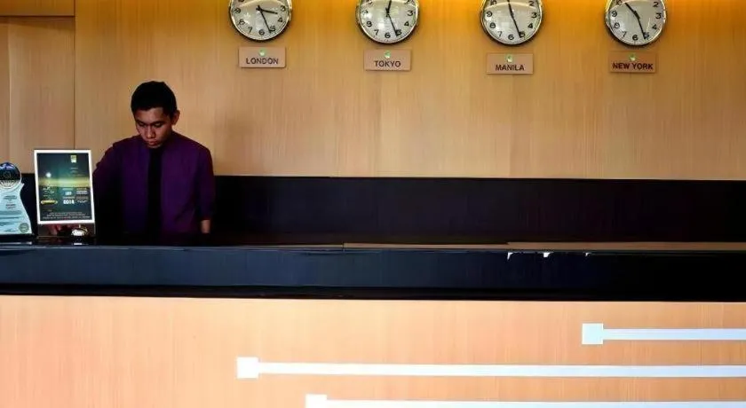 The Ritz Hotel at Garden Oases