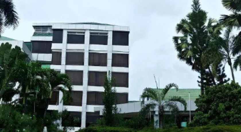 The Ritz Hotel at Garden Oases