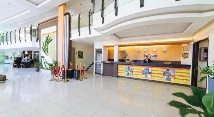 The Ritz Hotel at Garden Oases