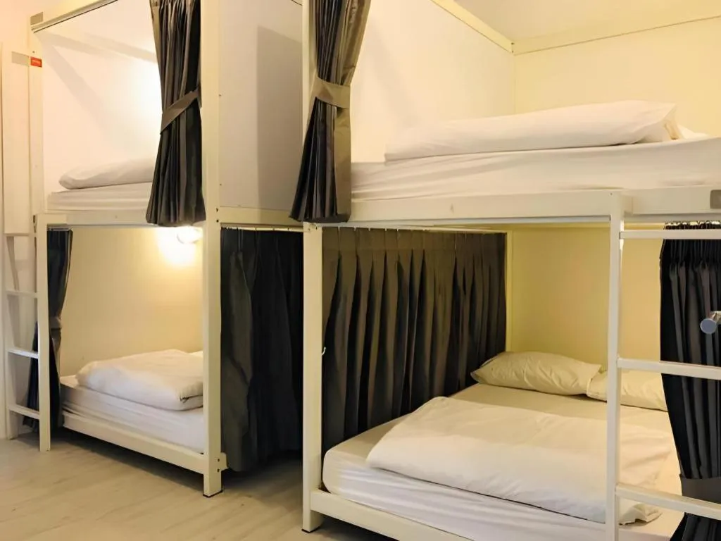 Bed in The Street Hostel Koh Lipe