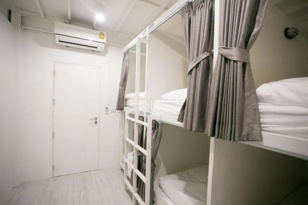 Bed in The Street Hostel Koh Lipe