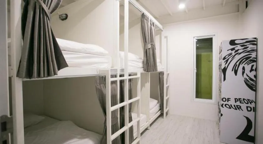 Bed in The Street Hostel Koh Lipe