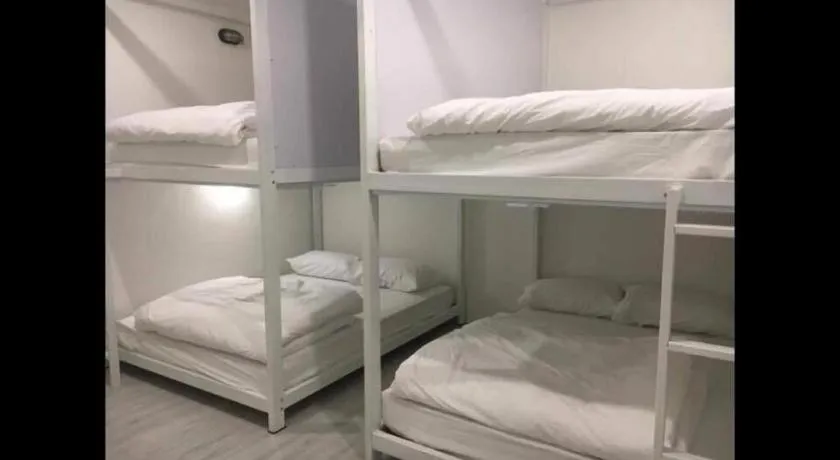 Bed in The Street Hostel Koh Lipe