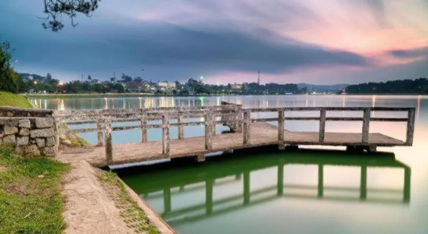 Hoa Sen Vang Hotel Dalat