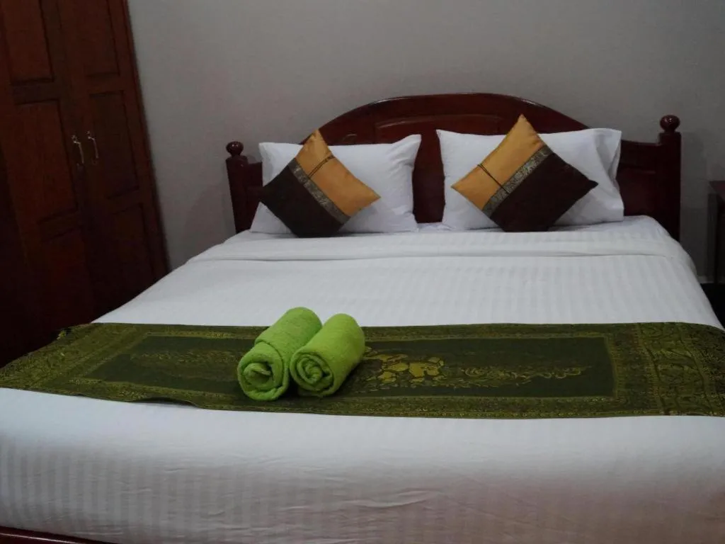 Bed in Phetphaylin Hotel