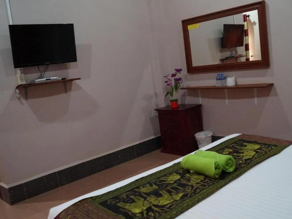 Bed in Phetphaylin Hotel
