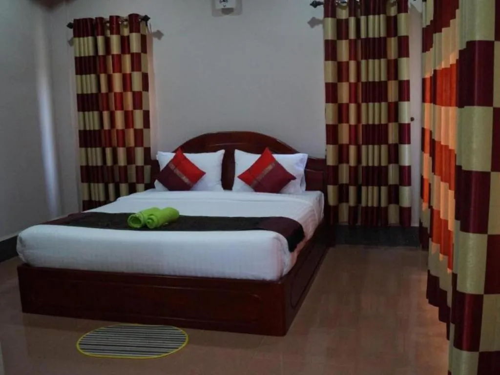 Bed in Phetphaylin Hotel