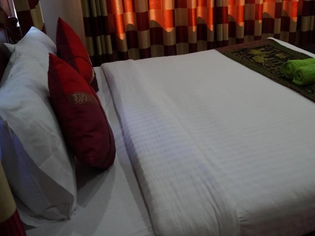 Bed in Phetphaylin Hotel
