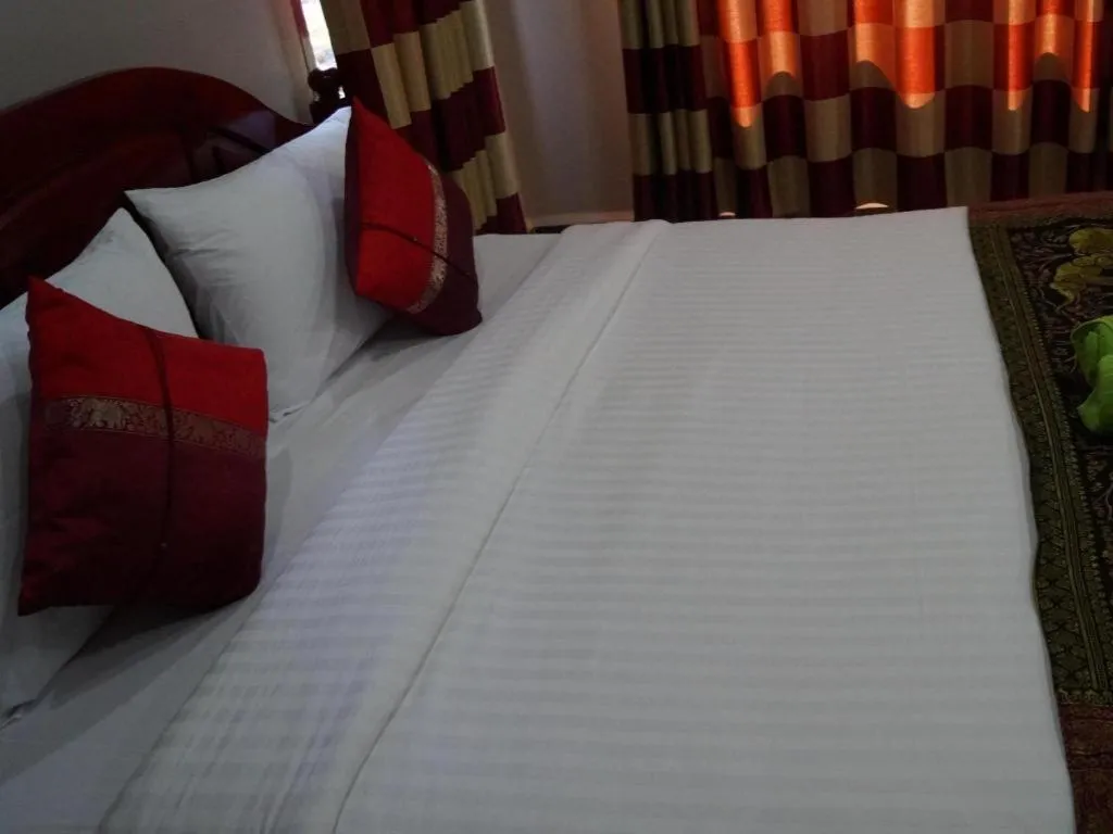 Bed in Phetphaylin Hotel