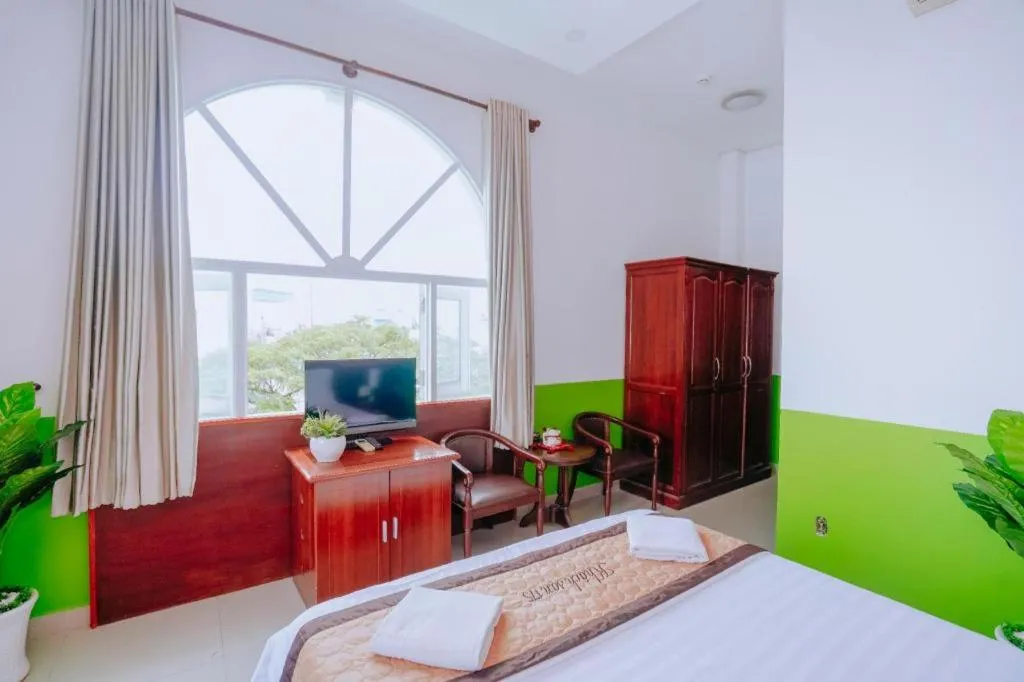 Bed in Hotel 175 Saigon