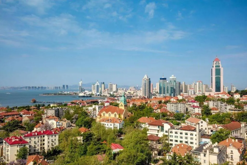 Sky World Hotel Qingdao