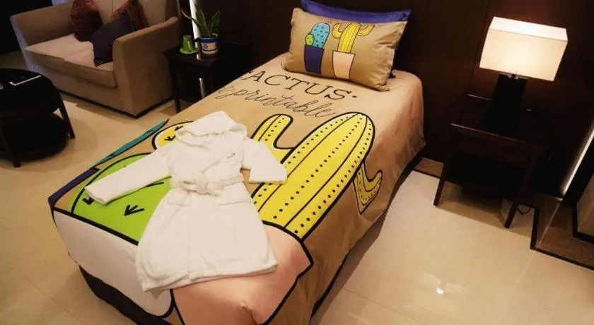 Bed in Sky World Hotel Qingdao