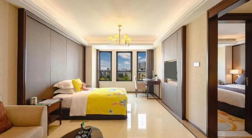 Bed in Sky World Hotel Qingdao