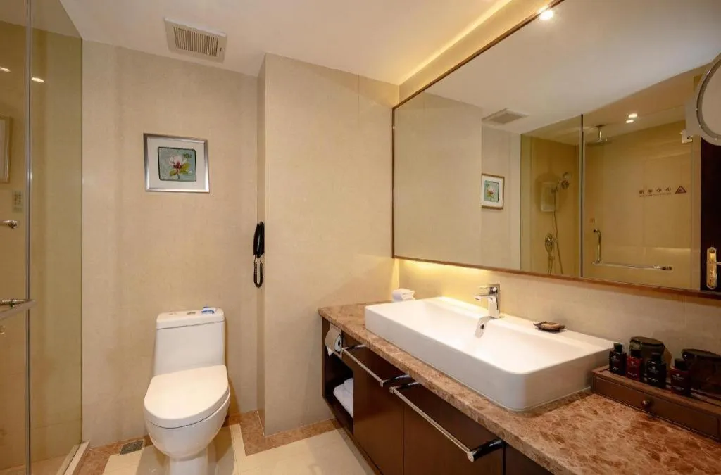 Sky World Hotel Qingdao