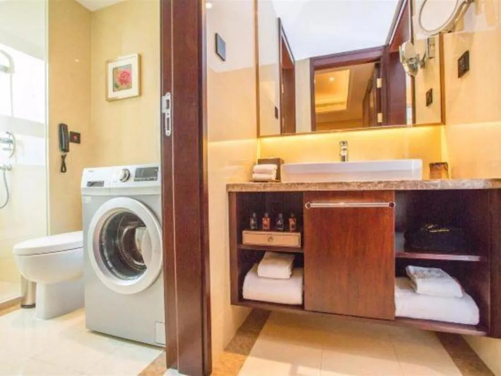 Sky World Hotel Qingdao