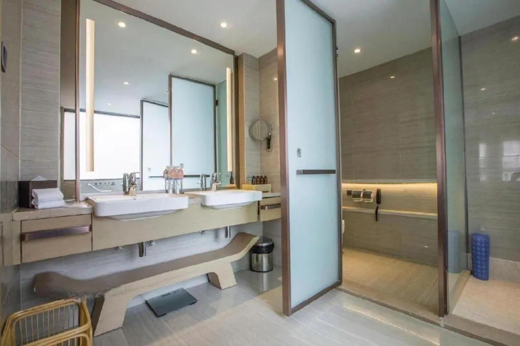 Sky World Hotel Qingdao