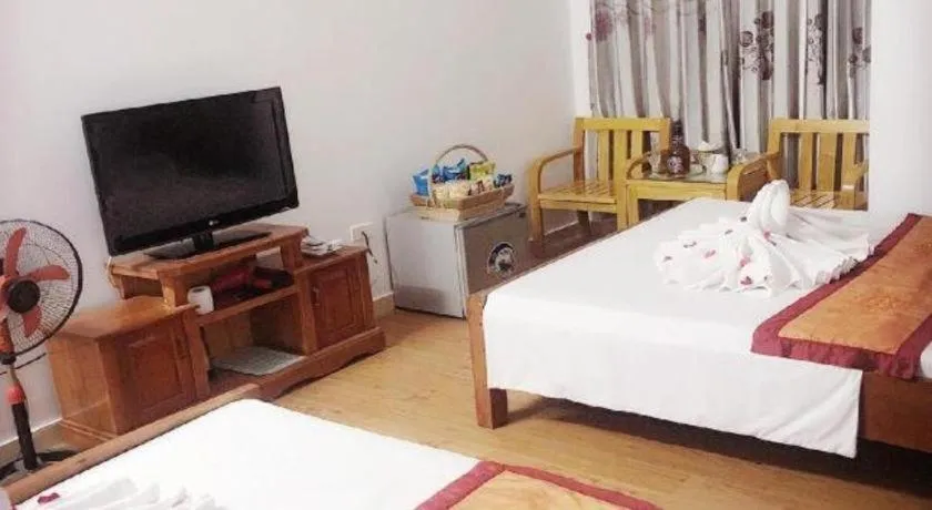 Bed in khach san phuong dong