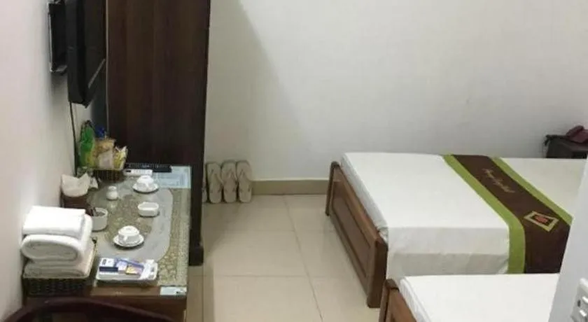 Bed in khach san phuong dong