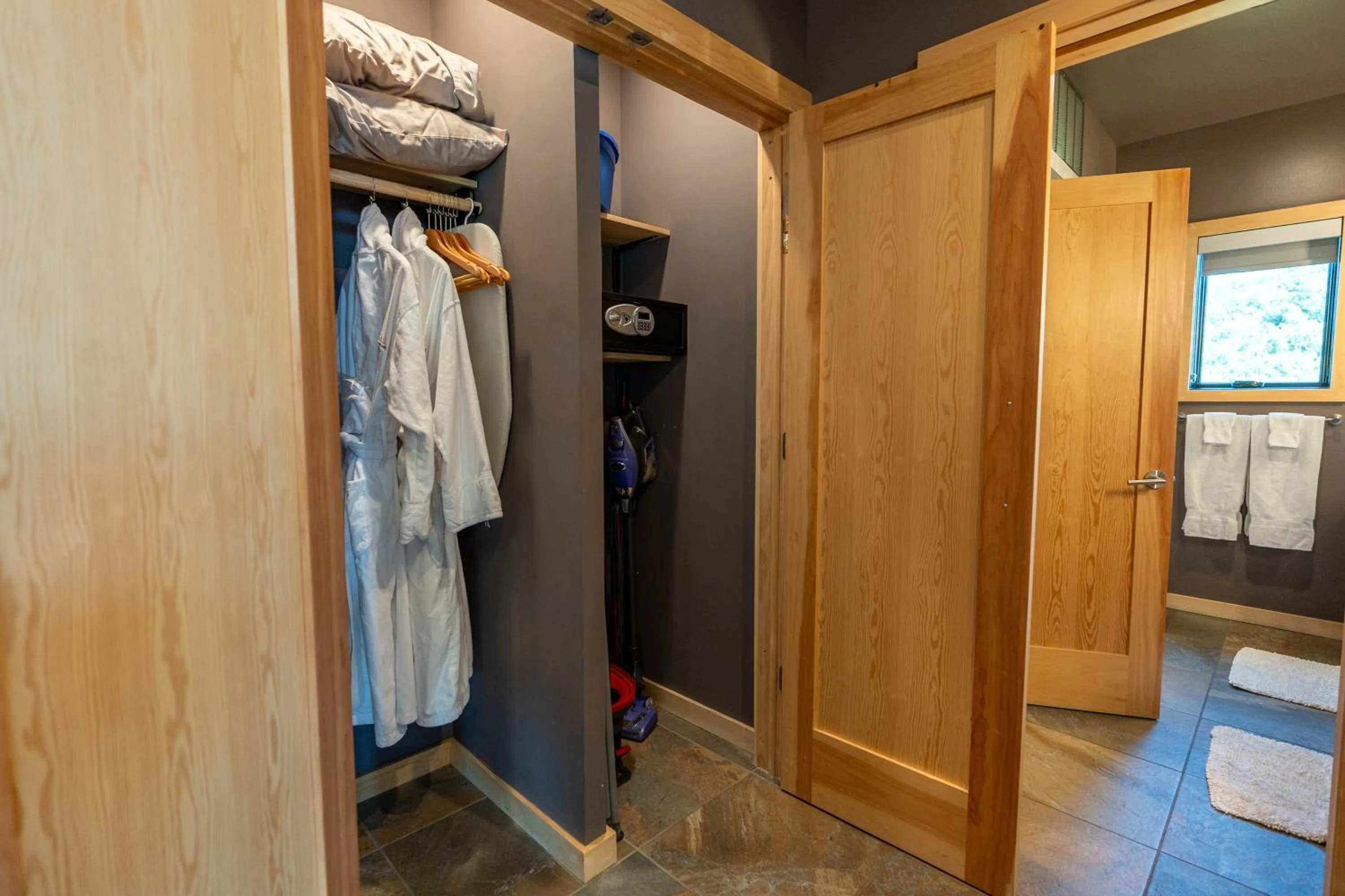 wardrobe in Beaver Lakefront Cabins - Couples Only Getaways