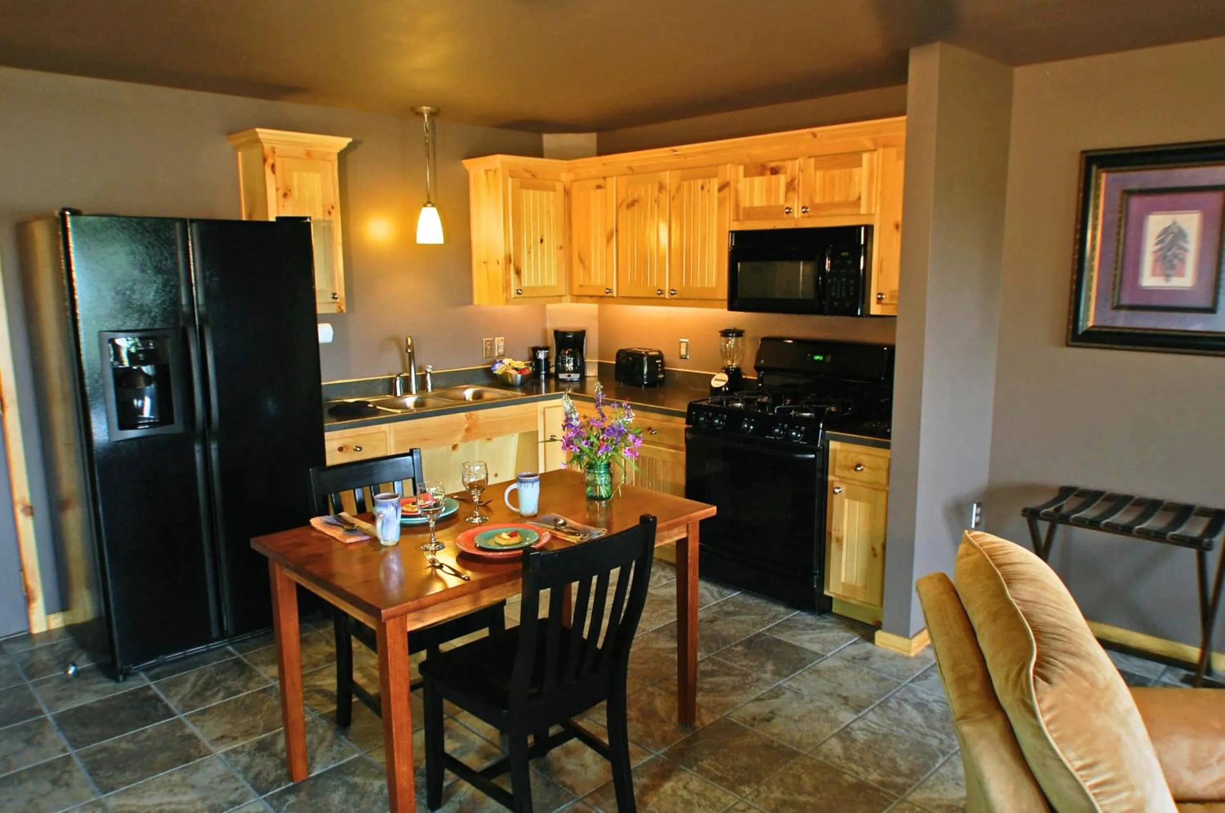 Kitchen or kitchenette in Beaver Lakefront Cabins - Couples Only Getaways