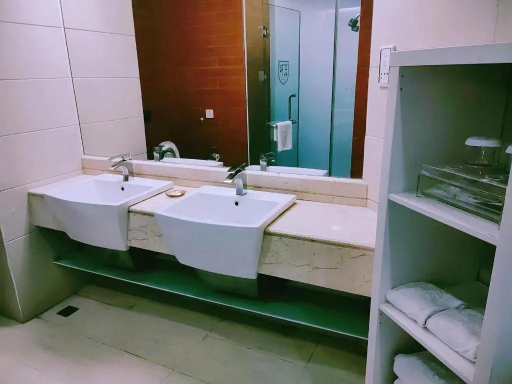 Foshan Nanhai Huifeng Holiday Hotel