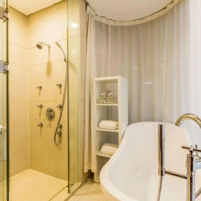 Bed in Foshan Nanhai Huifeng Holiday Hotel